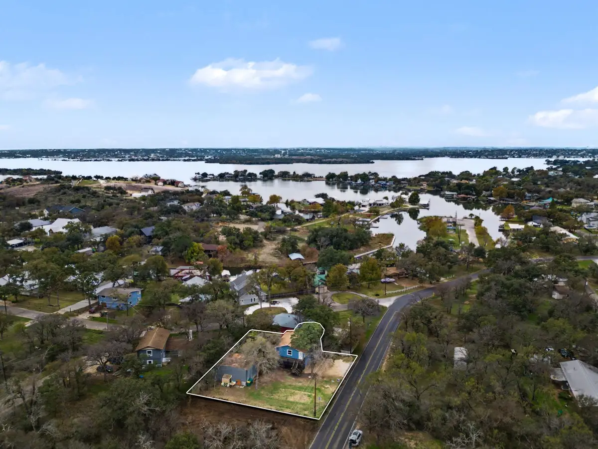 902 Prairie Creek, Marble Falls, TX 78654 - Image #1