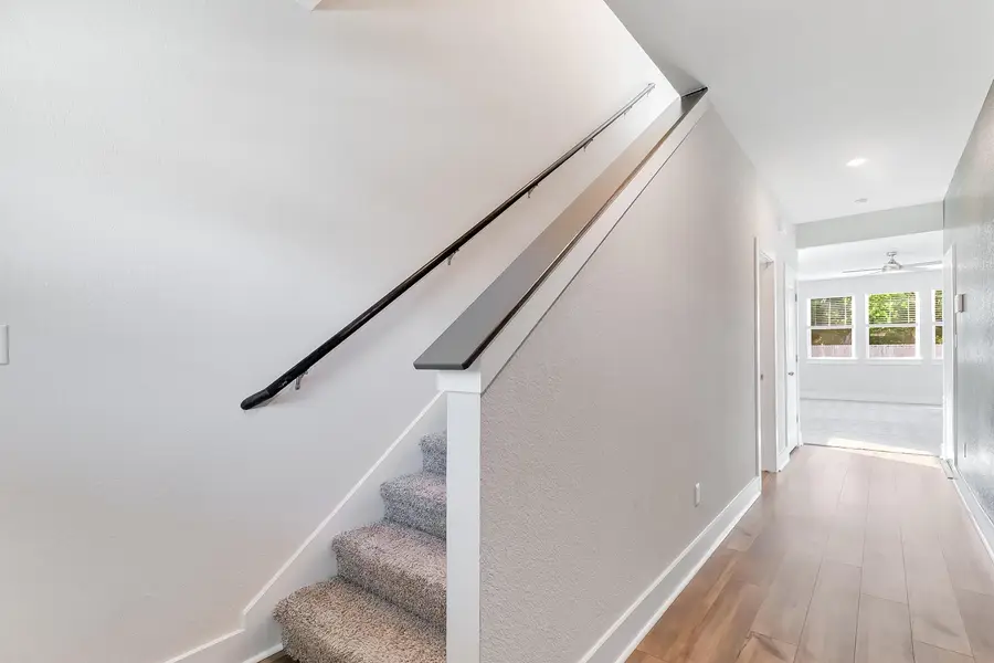 525 Longmount Cove, Liberty Hill, TX 78642 - Image #3