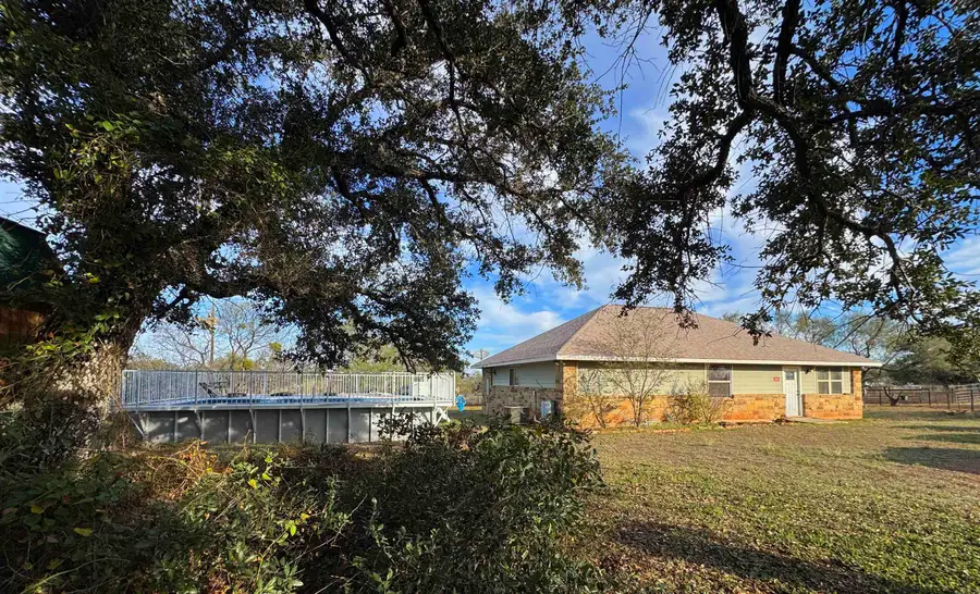 115 Field Stone Drive, Llano, TX 78643 - Image #2