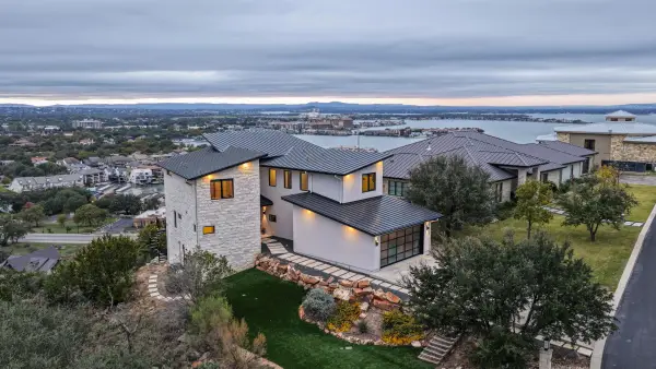 209 Dalton Cir, Horseshoe Bay, TX 78657