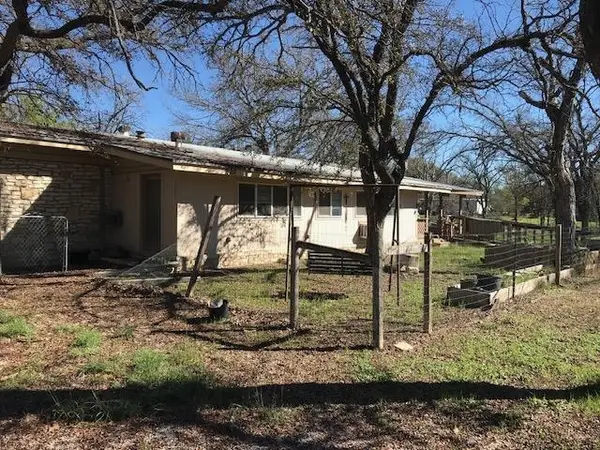 225 E Stonecastle Dr, Granite Shoals, TX 78654