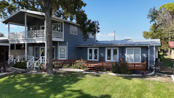 1912 Bluebonnet Lane, Kingsland, TX 78639