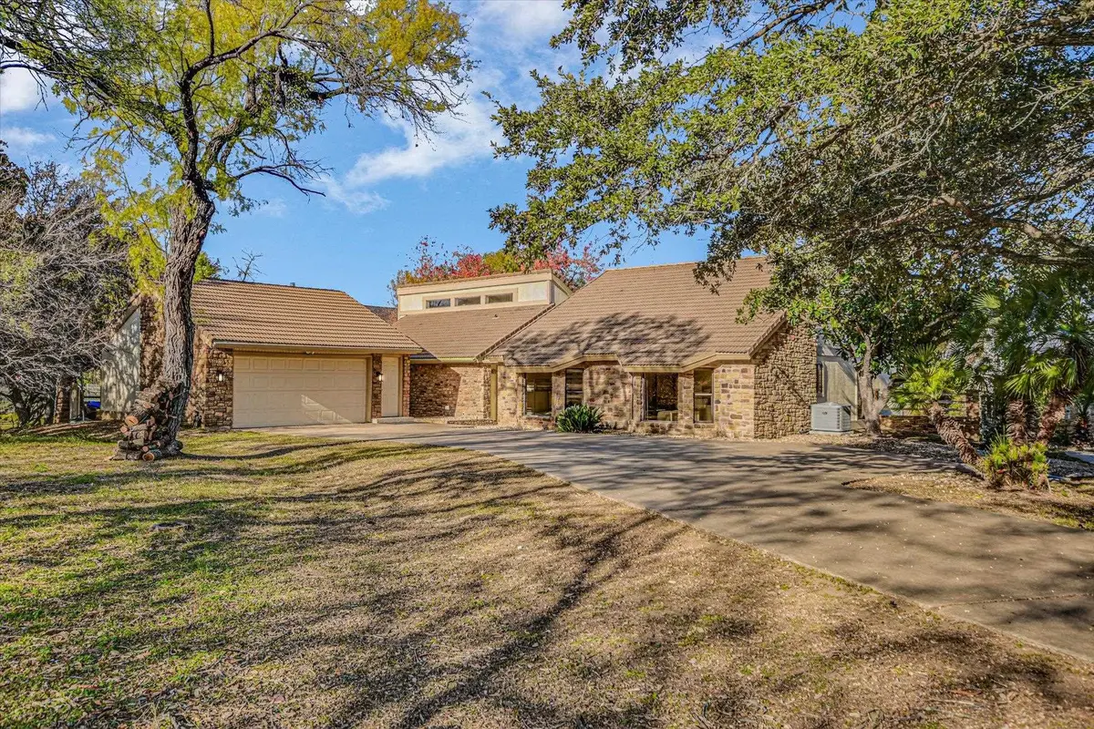 108 Nimrod, Horseshoe Bay, TX 78657 - Image #1