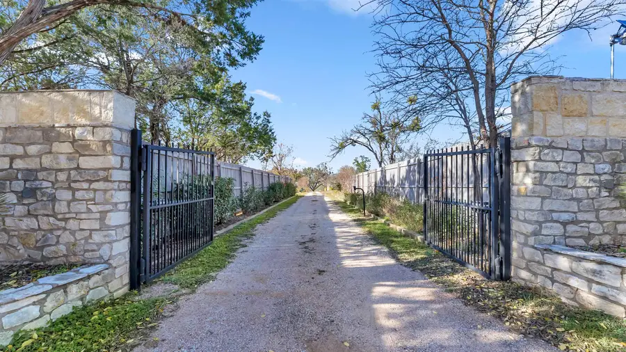 3008 Vista Ln Lane, Marble Falls, TX 78654 - Image #3