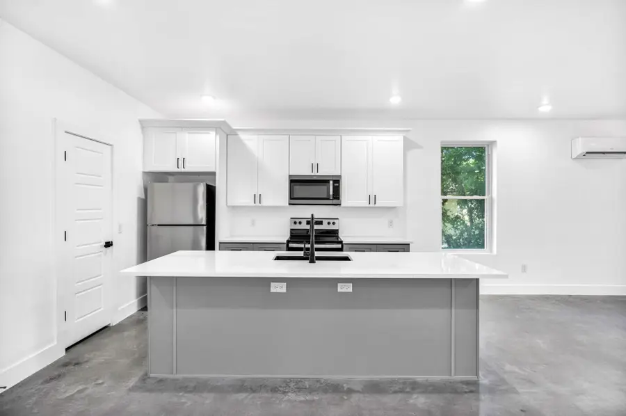 1006 E Marble #a, Burnet, TX 78611-0000 - Image #2