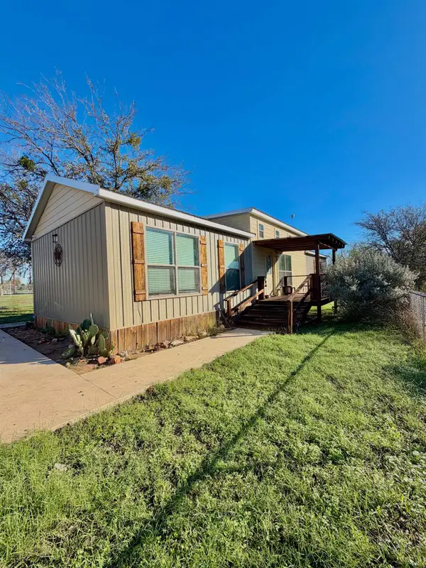 6759 River Oaks Drive, Kingsland, TX 78639