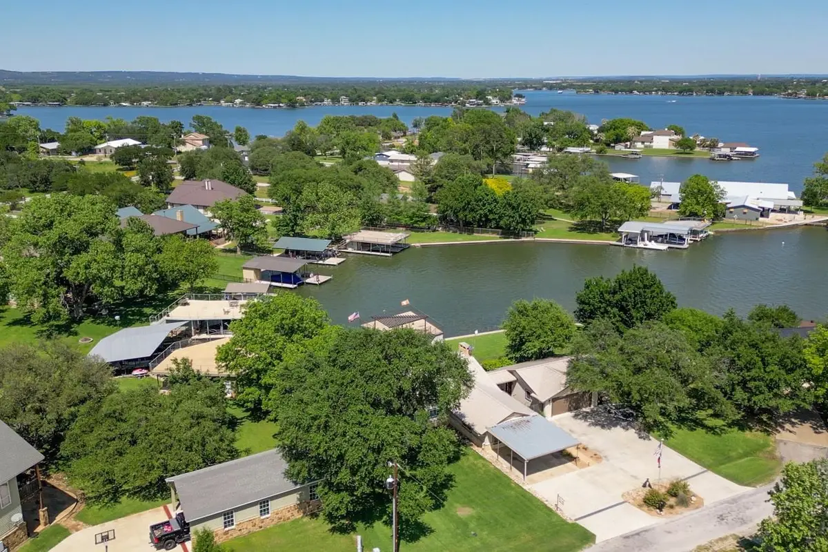 213 Lakeview, Sunrise Beach Village, TX 78643 - Image #1
