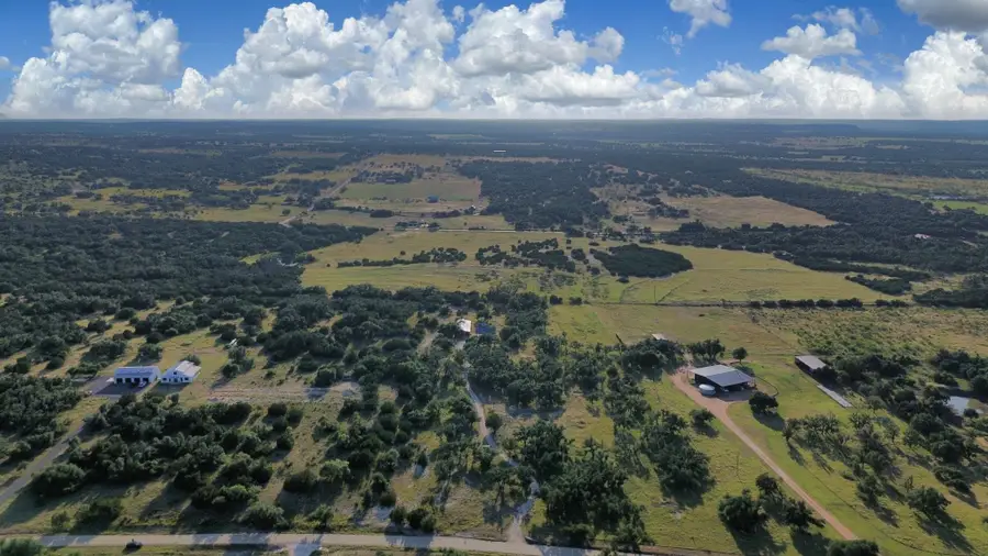 434 Gold Shaeffer Road, Fredericksburg, TX 78624 - Image #2