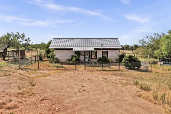 127 Offer Lane, Llano, TX 78643