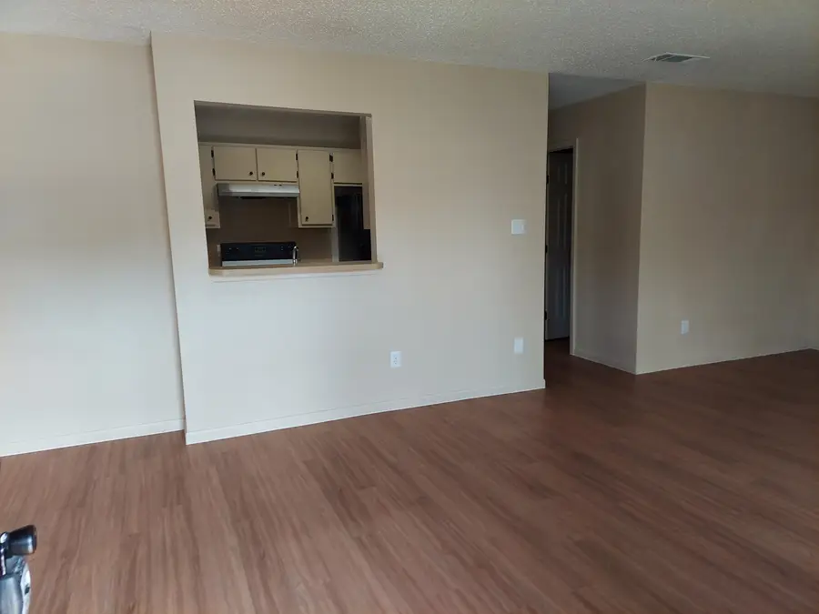 1604 Stony Ridge Ct, Marble Falls, TX 78654 - Image #2