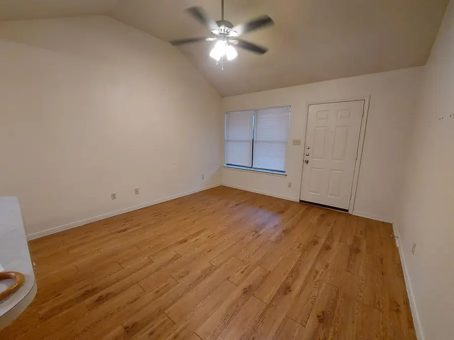 411 Ave S, Marble Falls, TX 78654 - Image #3