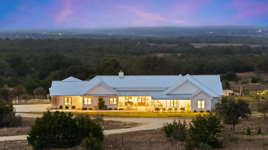 452 Southwick Ranch Rd, Johnson City, TX 78636 - Image #2