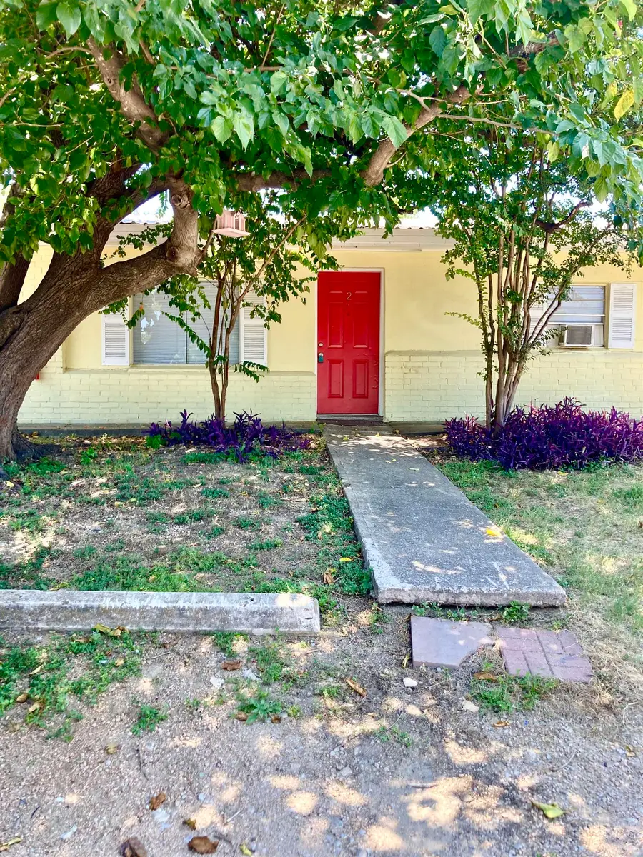 401 Avenue J, Marble Falls, TX 78654 - #2