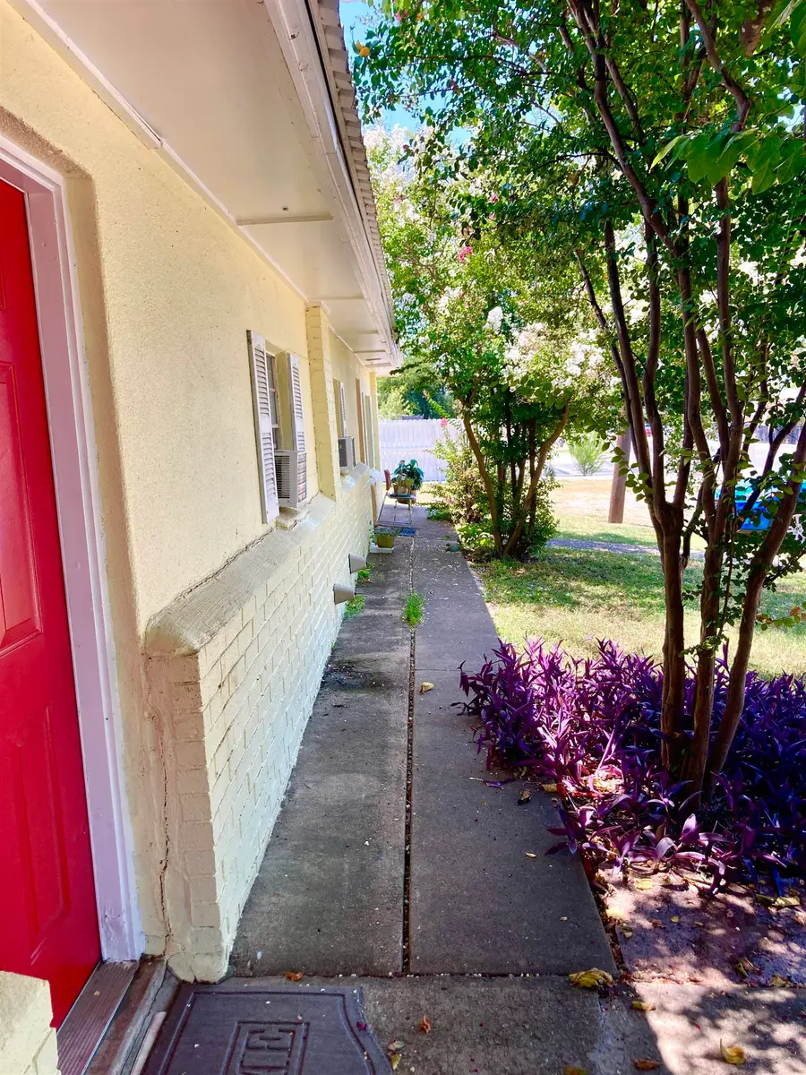 401 Avenue J, Marble Falls, TX 78654 - #3