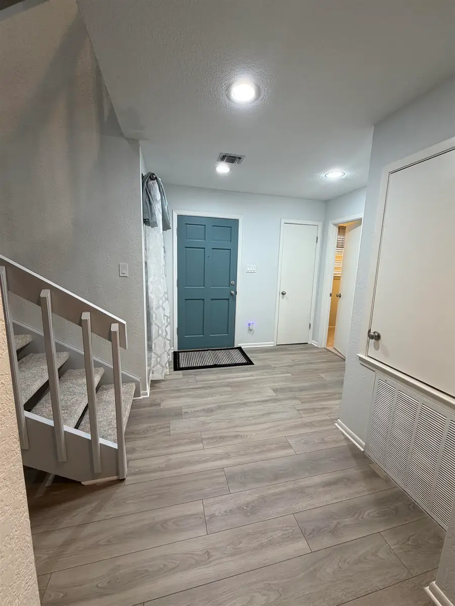 307 Crestview, Horseshoe Bay, TX 78657 - Image #3