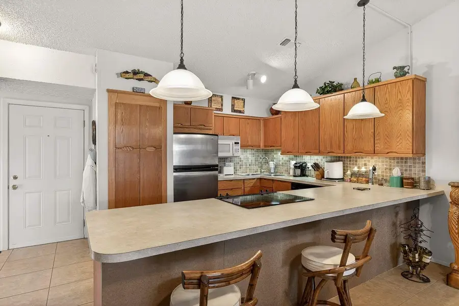 104 S Big Spur, Horseshoe Bay, TX 78657 - Image #3