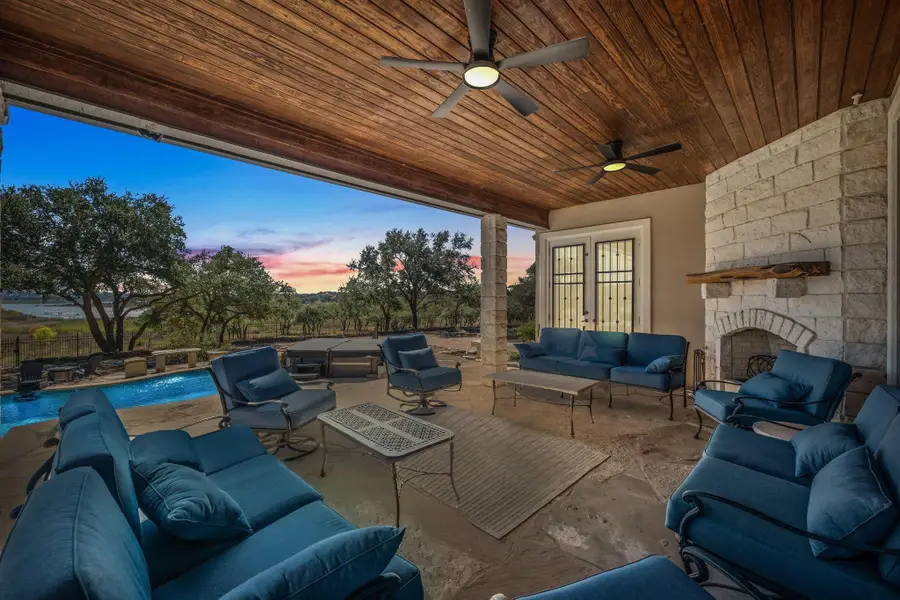 185 Shimmering Short Court, Spring Branch, TX 78070 - Image #3