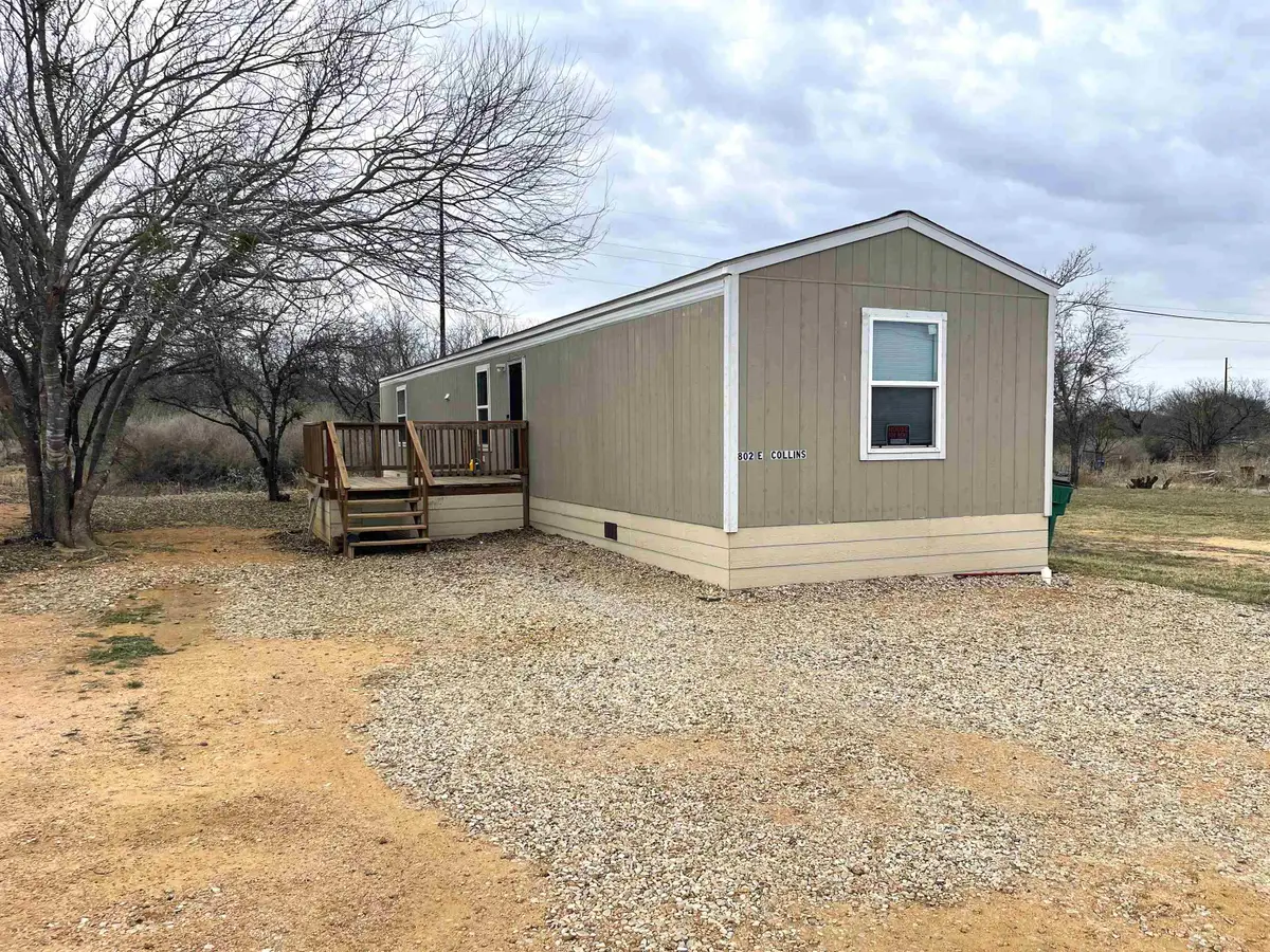 802 Collins, Llano, TX 78643 - #1