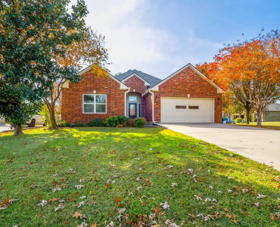 349 Firestone Dr, Meadowlakes, TX 78654 - #2