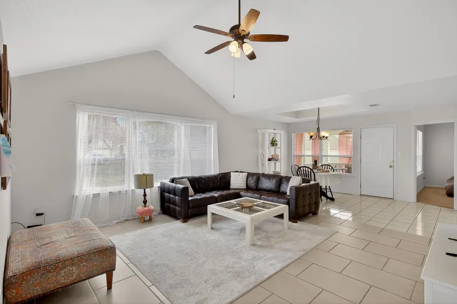 253 Brae Burn Circle, Meadowlakes, TX 78654 - #2