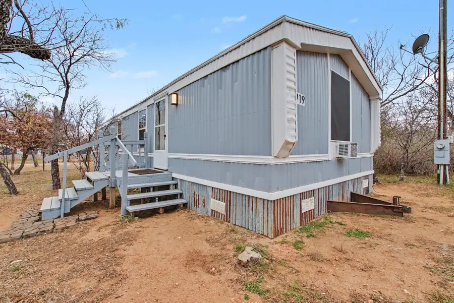 919 Austin Street, Kingsland, TX 78639 - #2