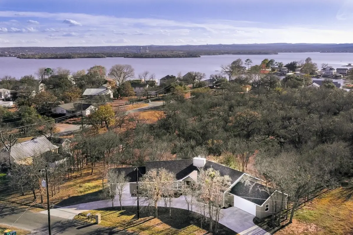 518 E Bluebriar Drive, Granite Shoals, TX 78654 - Image #1