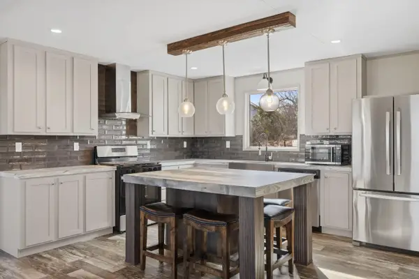 130 Brianna Circle, Johnson City, TX 78636