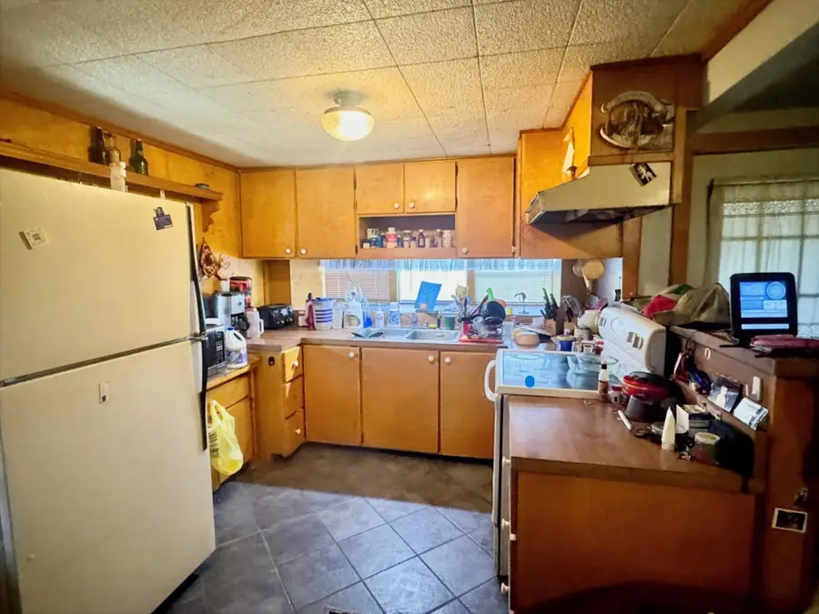 212 E Castleberry Dr., Granite Shoals, TX 78654 - #3