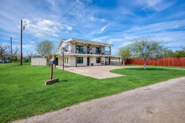 1002 Granite Drive, Granite Shoals, TX 78654