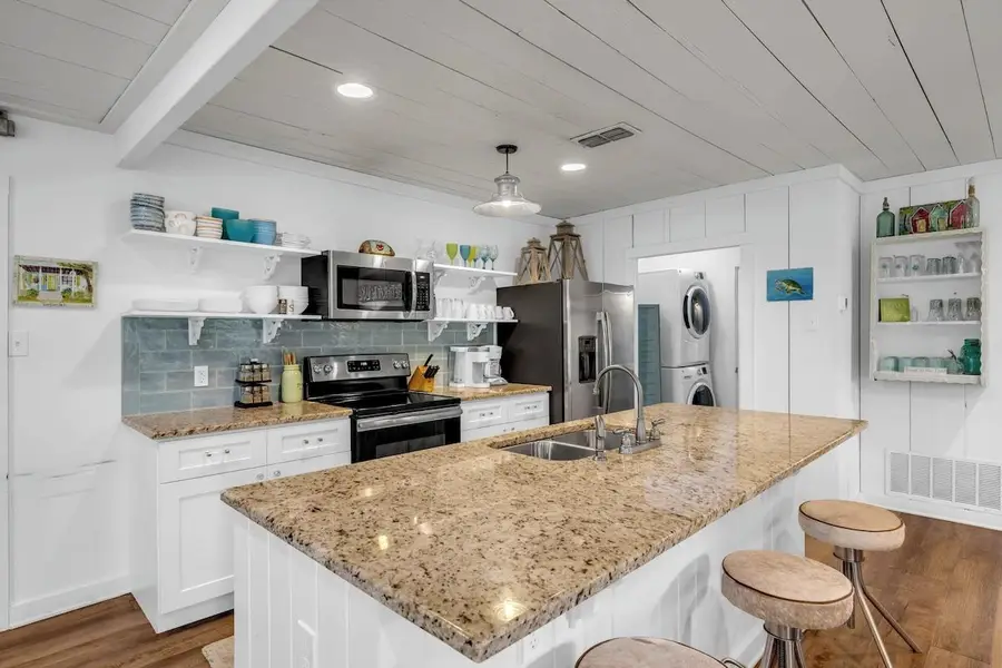 200 Highland Drive, Kingsland, TX 78639 - #2