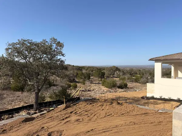 100 Nattie Woods, Horseshoe Bay, TX 78657