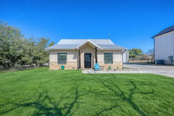 308 Oak Dr, Kingsland, TX 78639