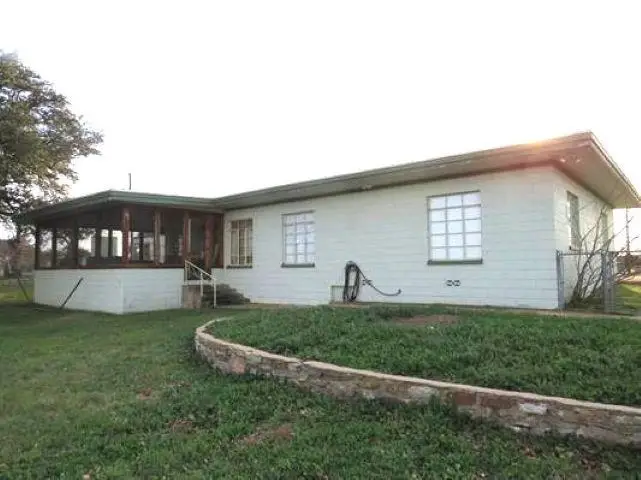 3824 Hwy 261, Buchanan Dam, TX 78609 - #1