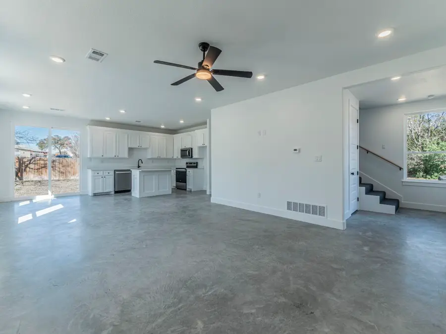 1010 E Marble Street, Burnet, TX 78611 - #3