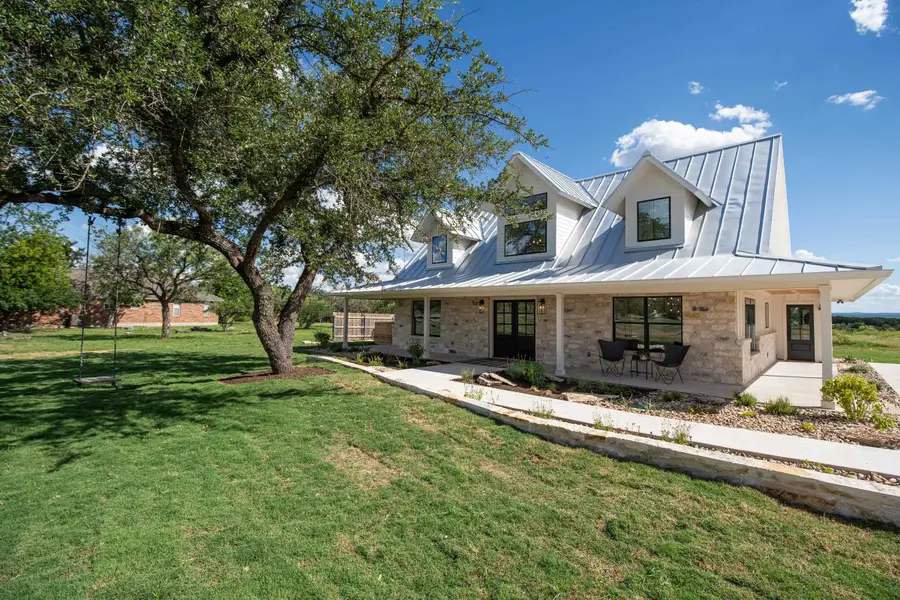 202 Stadium View, Marble Falls, TX 78654 - #2