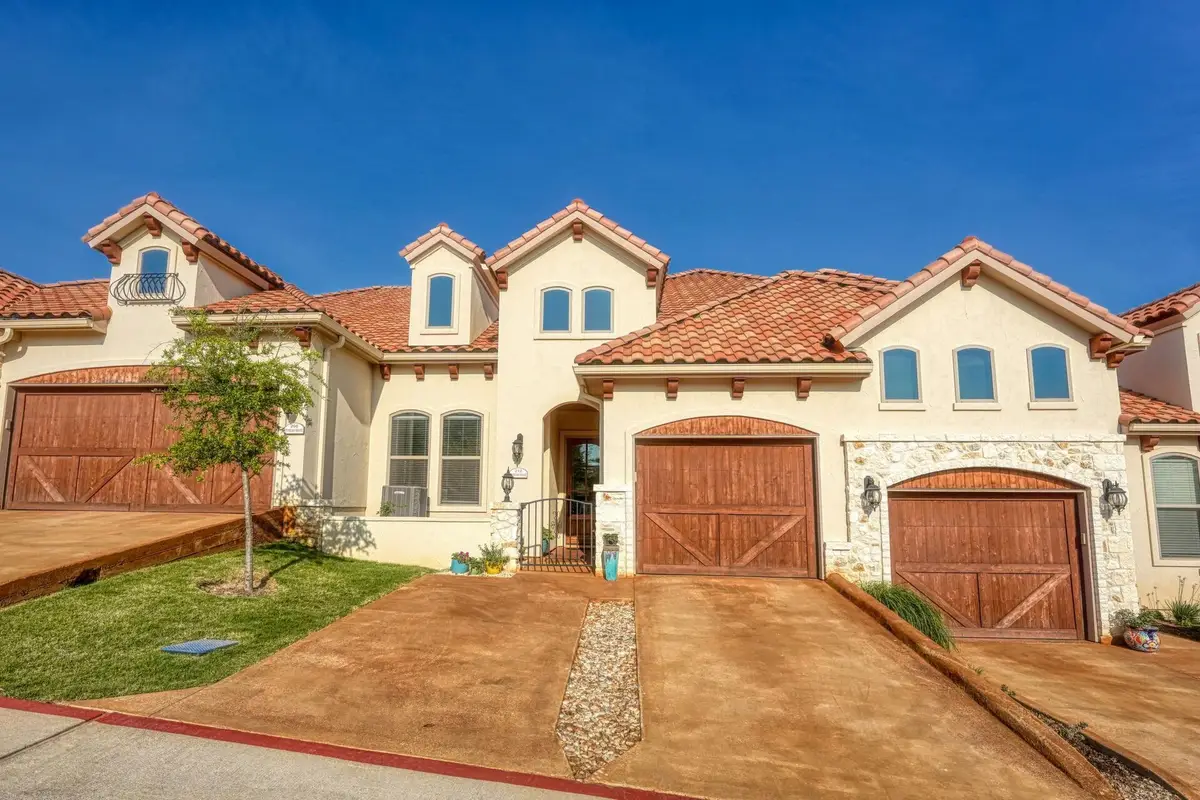 212 Tuscan Dr, Horseshoe Bay, TX 78657 - #1