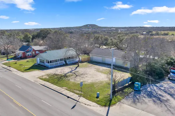 808 N Water St, Burnet, TX 78611