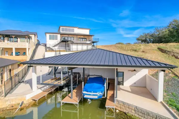 110 Clearwater Drive, Kingsland, TX 78639