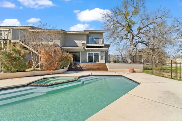 207 Free Rein, Horseshoe Bay, TX 78657