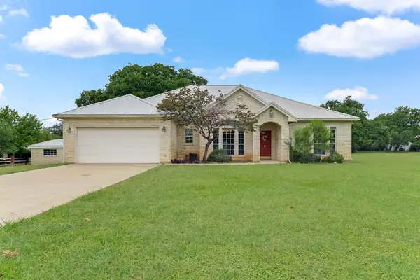 416 Highland Drive, Highland Haven, TX 78654