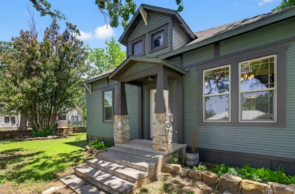 701 S Vandeveer Street, Burnet, TX 78611