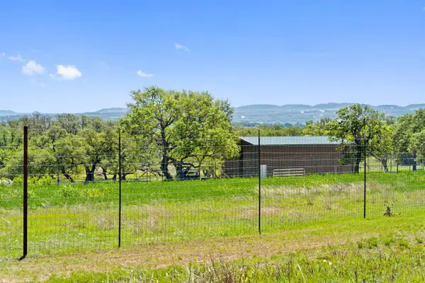 784 Ranch Road 2721, Johnson City, TX 78636