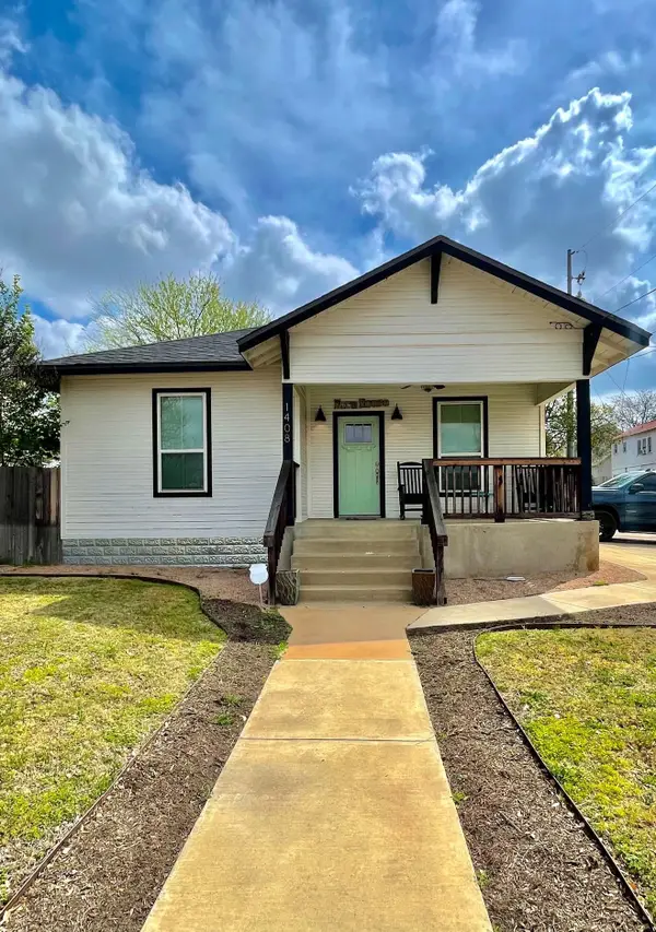 1408 Ford Street, Llano, TX 78643