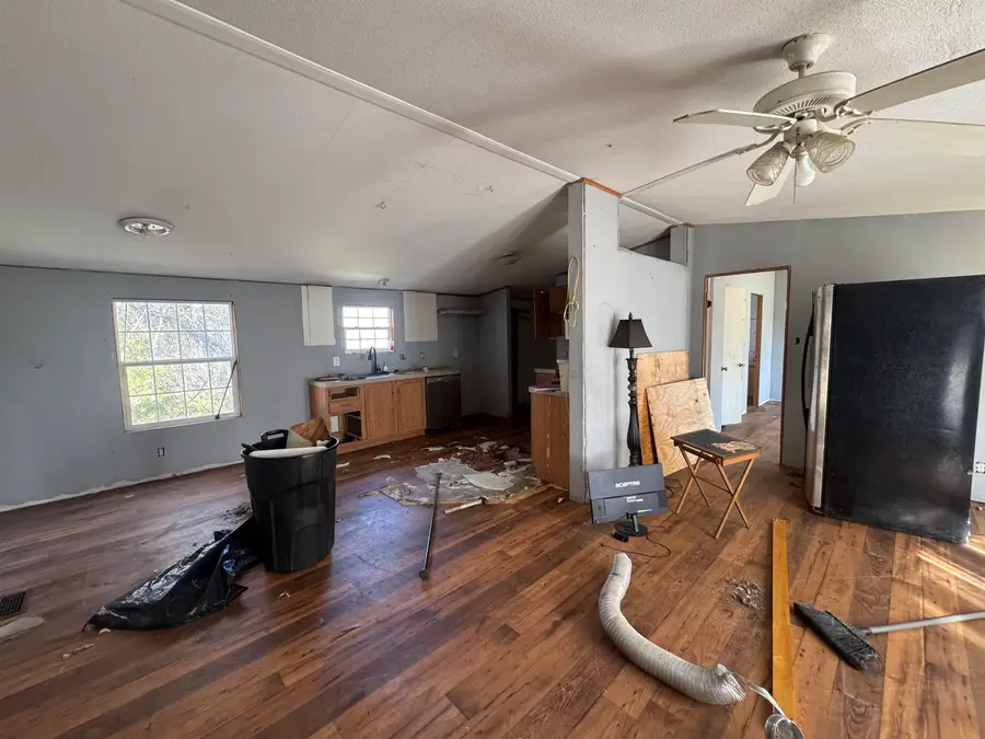 902 Apache, Burnet, TX 78611 - #3