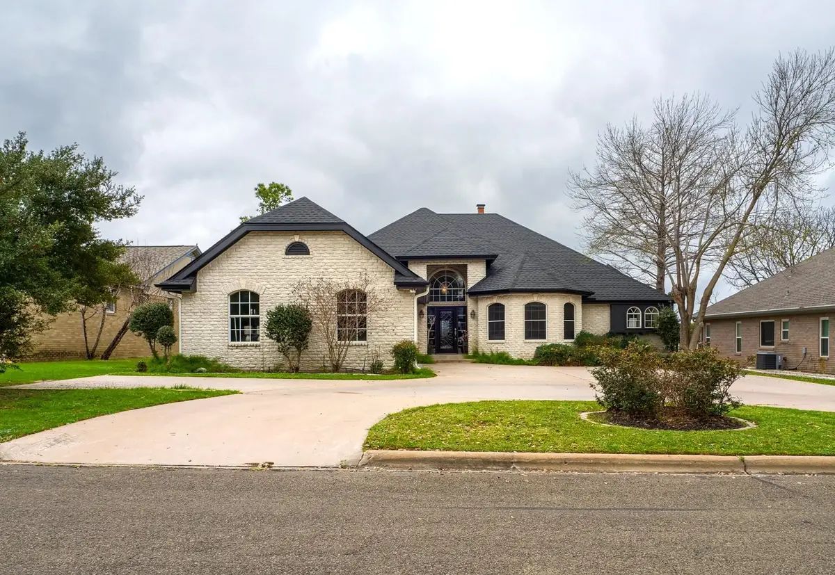 415 St Andrews Street, Meadowlakes, TX 78654 - #1