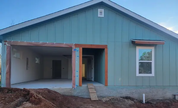 149 W Hickory Street, Granite Shoals, TX 78654