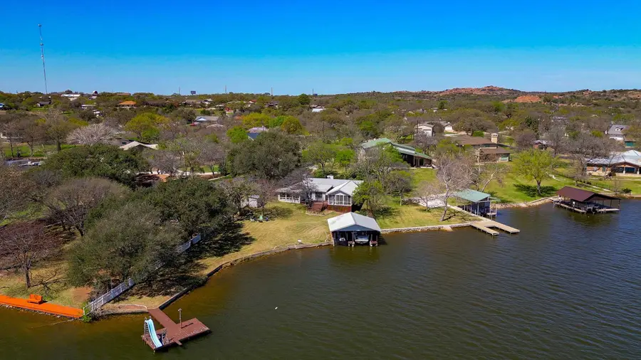 110 Bluebonnet Circle, Burnet, TX 78611 - #3