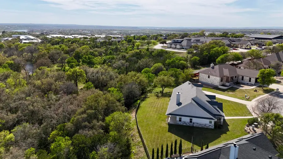 604 Woodland Park, Marble Falls, TX 78654 - #2