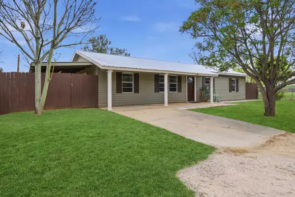 611 Pecan, Cottonwood Shores, TX 78657