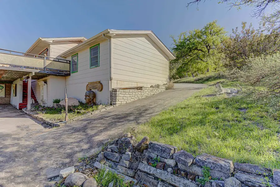 507 Los Escondidos Street, Marble Falls, TX 78654 - #2